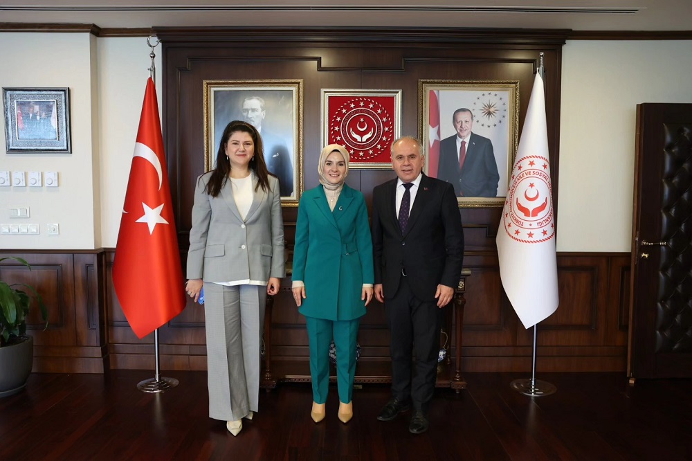 Kurşunlu’da Huzurevi Açılışı Gündemiyle Bakanlık Ziyareti (1)