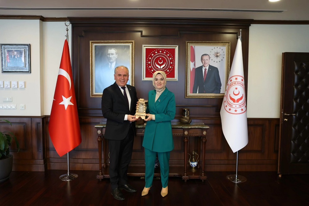 Kurşunlu’da Huzurevi Açılışı Gündemiyle Bakanlık Ziyareti (2)