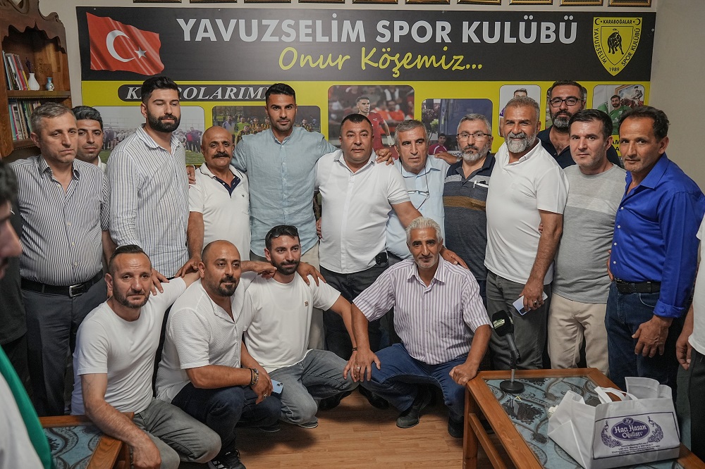 Milli Futbolcu Zeki Çelik’ten Altyapı Kulübüne Ekipman Desteği (3)