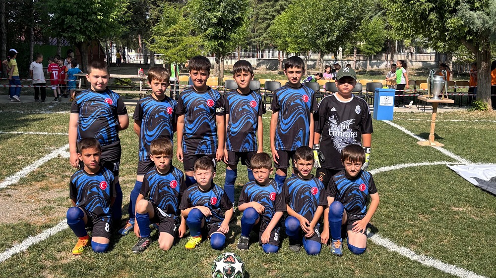 Minik Futbolculardan Profesyonel Turnuva Heyecanı (9)