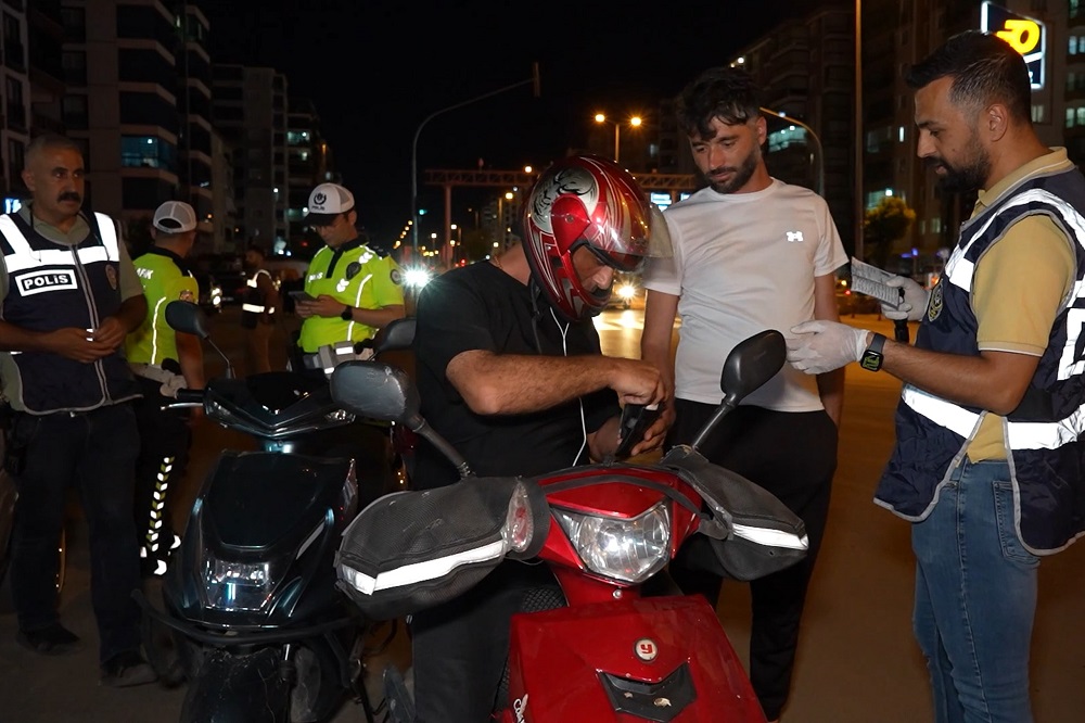 Motosikletlilere Gbt Ve Trafik Denetimi Cezalar Uçuşt (1)
