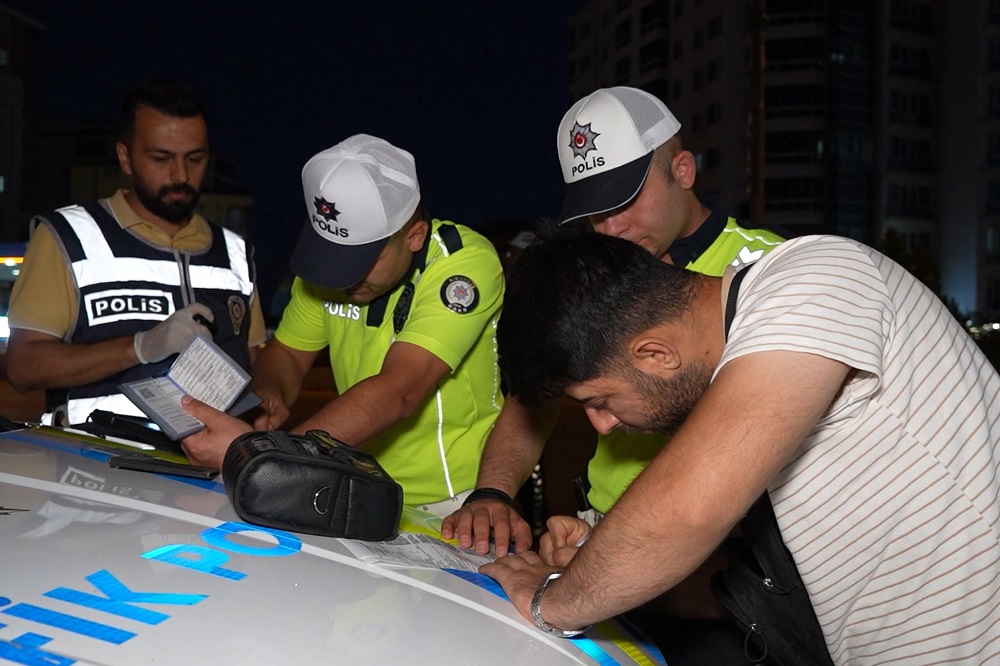 Motosikletlilere Gbt Ve Trafik Denetimi Cezalar Uçuşt (3)