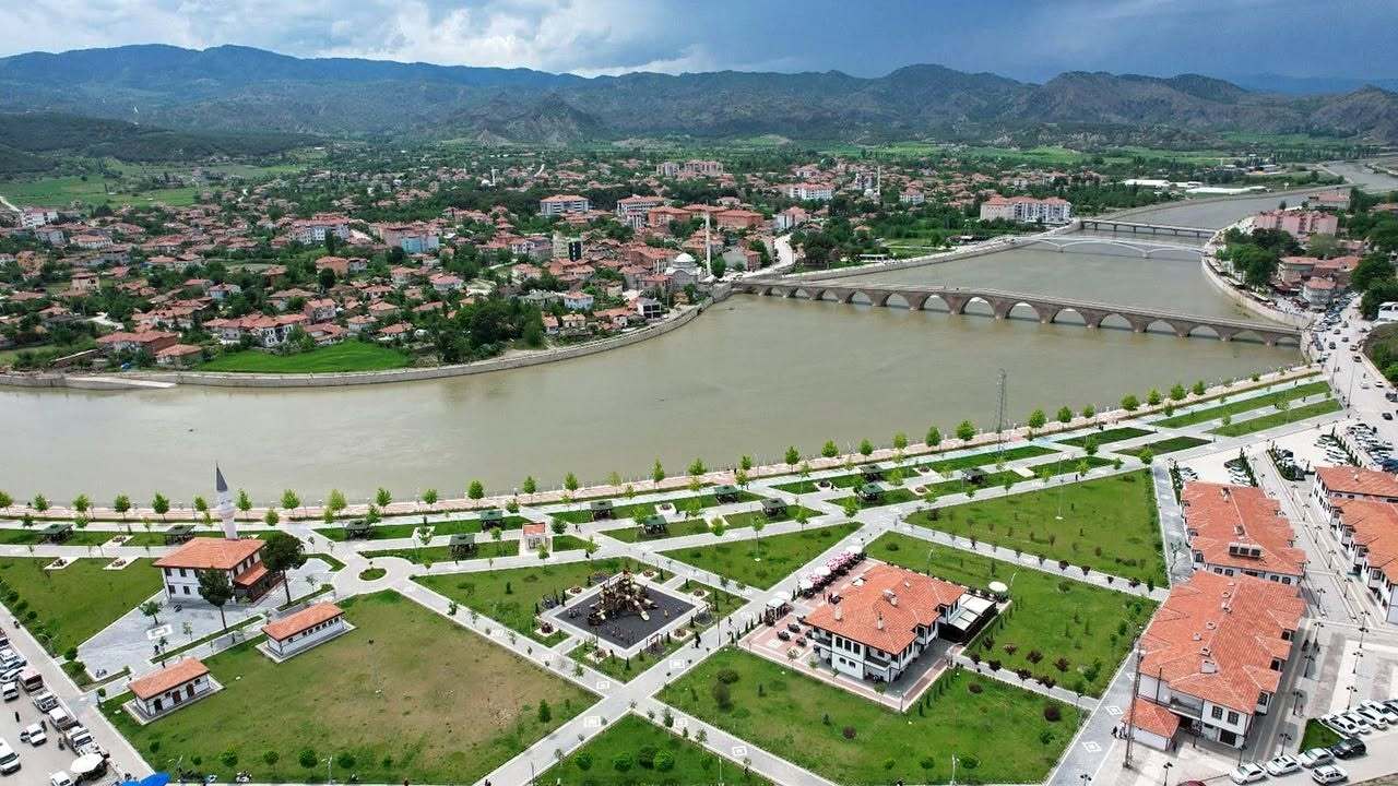 Osmancik’ta Sahi̇l Var, Kizilirmak’ta Sahi̇ Ne Var Köşe Yazısı (1)