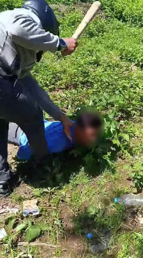 Otomobil Kullanıcısı Gençlere Kasklı Şüpheli Şiddet Uyguladı (2)-1