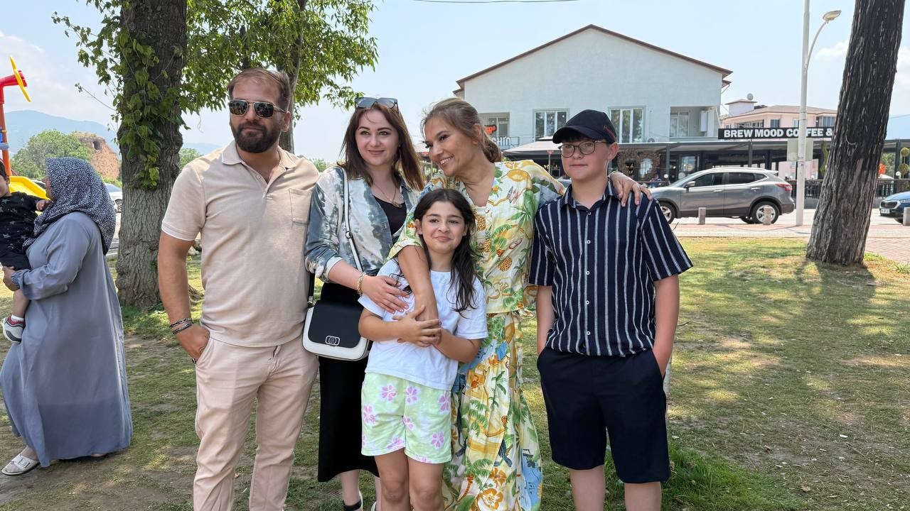 Sahne Olayı Sonrası Demet Akalın’dan Gönül Alma Hareketi