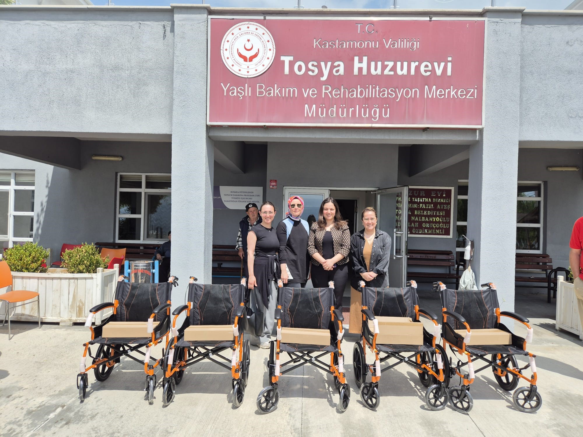 Tosya’da Öğrencilerden Anlamlı Destek 10 Tekerlekli Sandalye İhtiyaç Sahiplerine Ulaştı