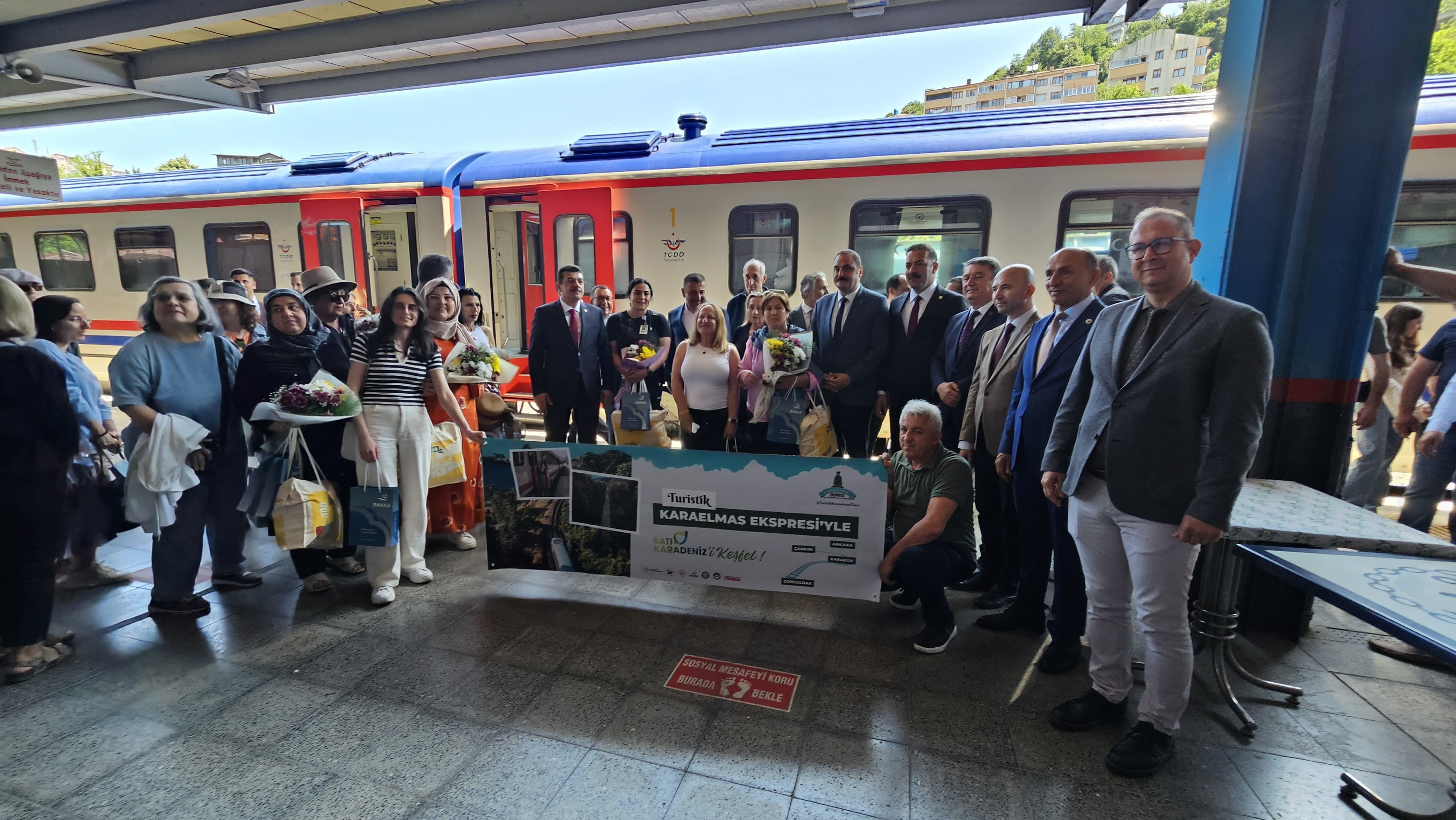 Turistik Karaelmas Ekspresi Zonguldak’a Ulaştı Tarihle Doğayı Buluşturan Yolculuk (1)