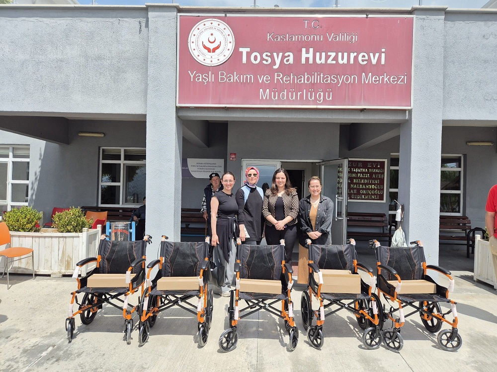 Üniversitelilerden Gönülleri Isıtan Tekerlekli Sandalye Yardımı (1)