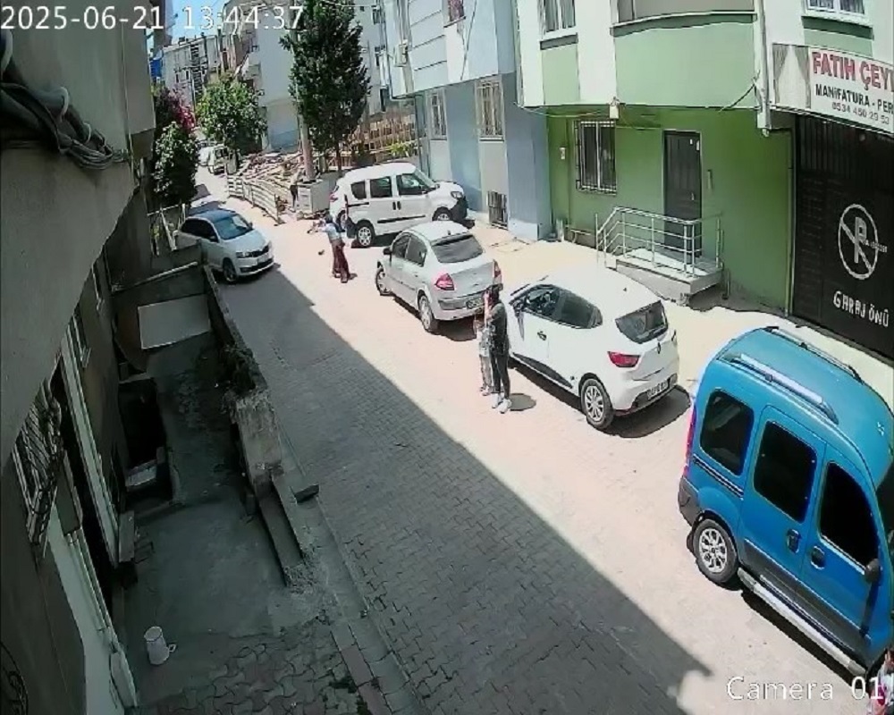 Yardım İstedi, Duvar Yıkıldı Geri Manevra Kazayla Sonuçlandı (1)