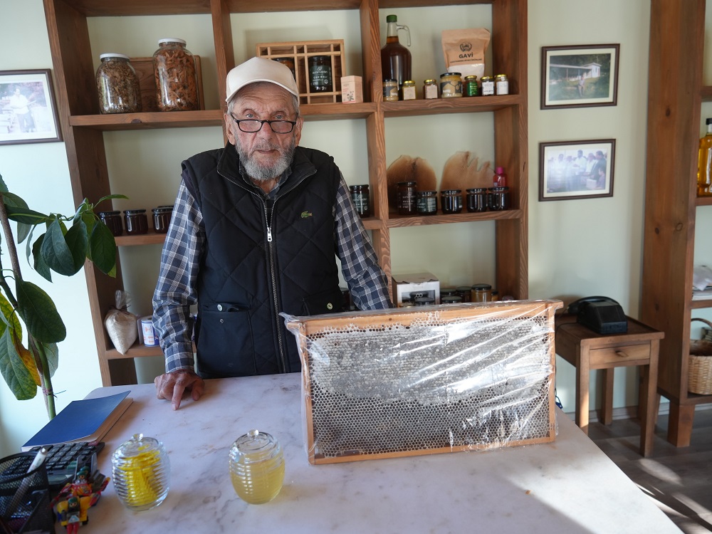 Yılda Sadece 20 Gün Üretiliyor Deli Balda Kritik Dönem (2)