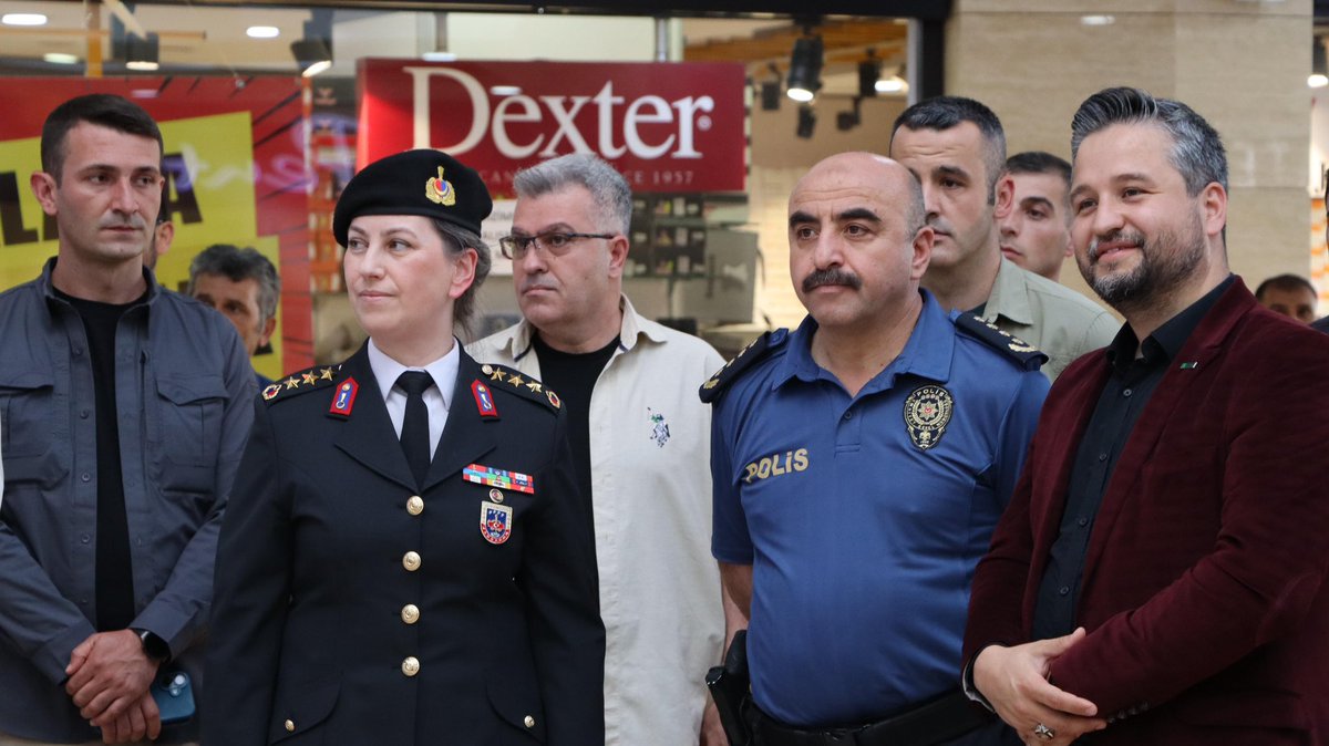 Yunus Avm’de Jandarma Teşkilatı Tanıtım Standına Yoğun İlgi (4)