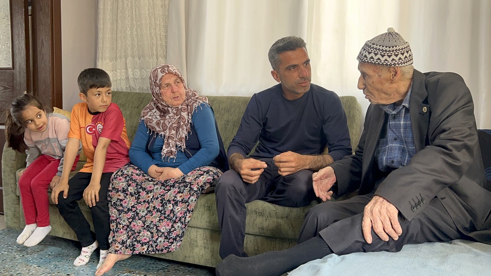 103 Yaşındaki Gazi Torununun Torununu Görmenin Gururunu Yaşıyor (5)