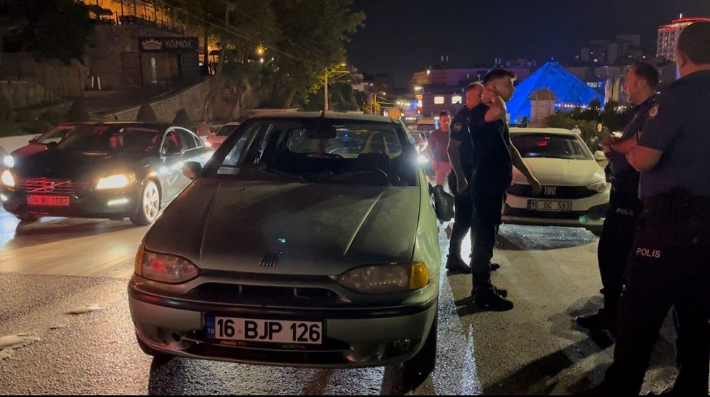Alkollü Sürücüyle Tartışma Kanlı Bitti Darp Edilen Ağabeyini Aracıyla Kurtardı (4)