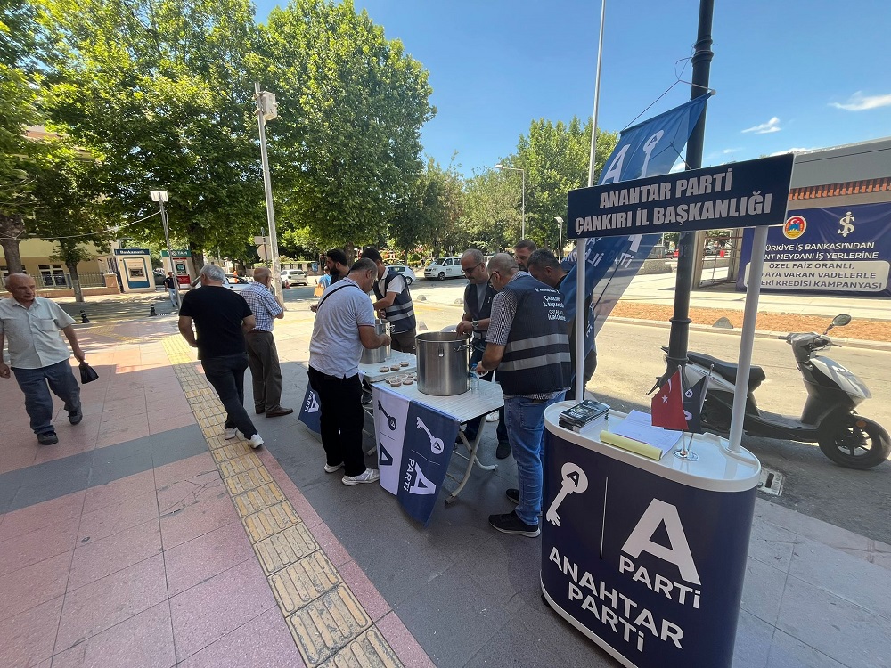 Anahtar Parti’den Anlamlı Aşure Etkinliği Adalet Ve Kardeşlik Vurgusu (10)