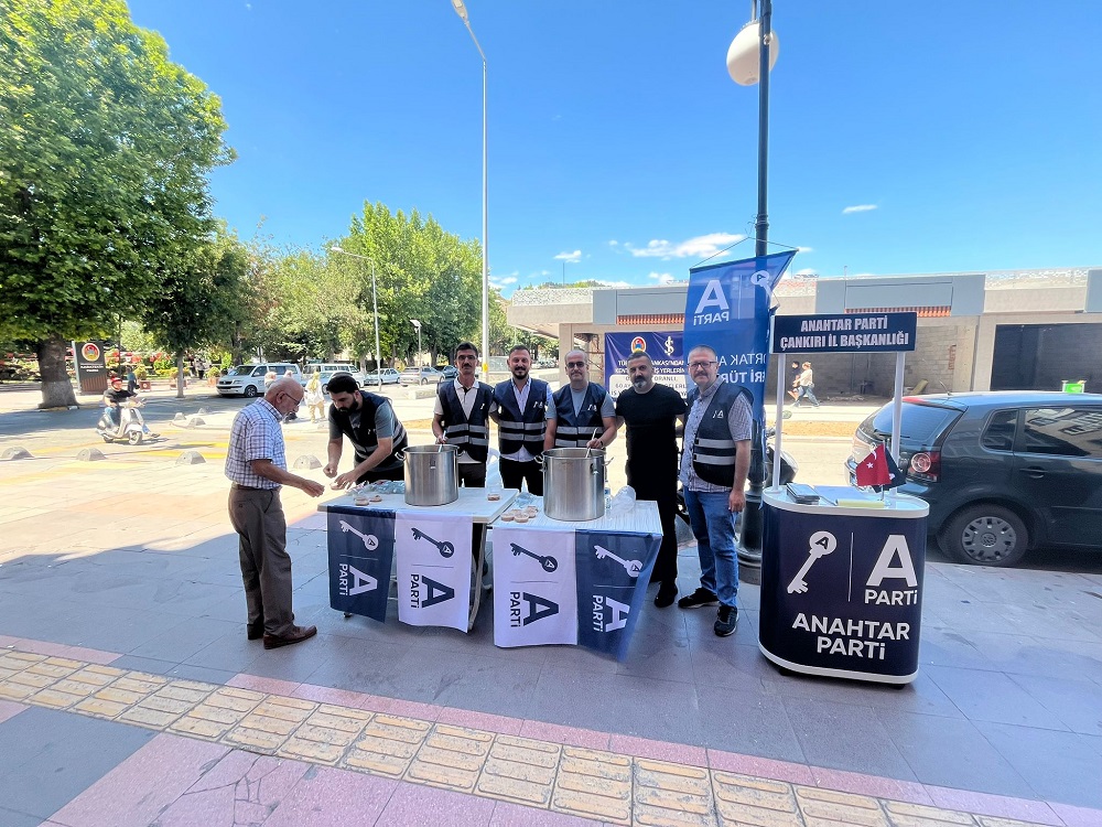 Anahtar Parti’den Anlamlı Aşure Etkinliği Adalet Ve Kardeşlik Vurgusu (11)