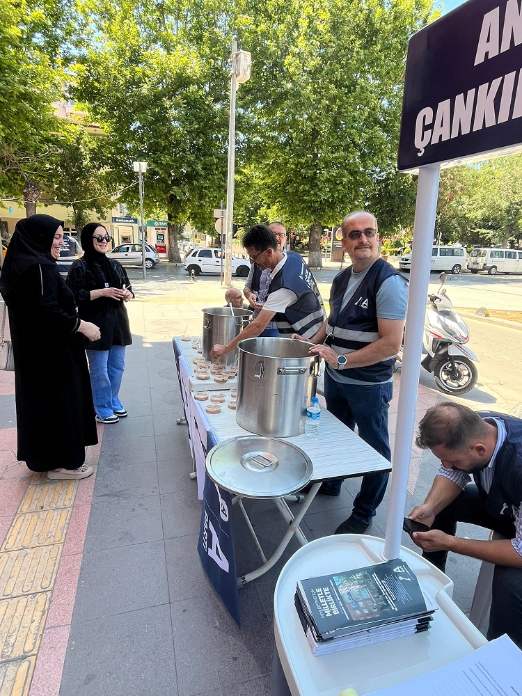 Anahtar Parti’den Anlamlı Aşure Etkinliği Adalet Ve Kardeşlik Vurgusu (8)