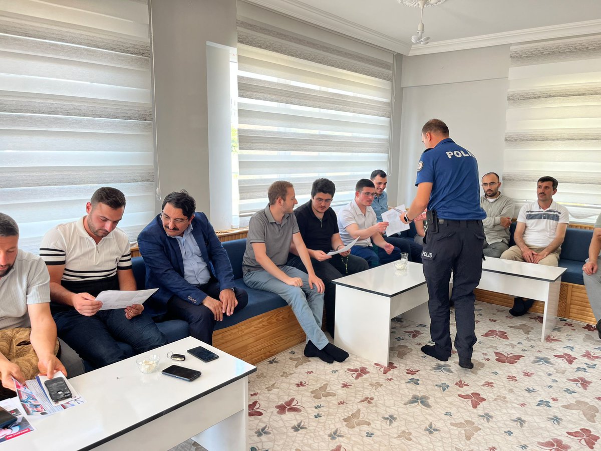 Atkaracalar’da Din Görevlilerine Dolandırıcılık Ve Sahte Para Uyarısı (2)