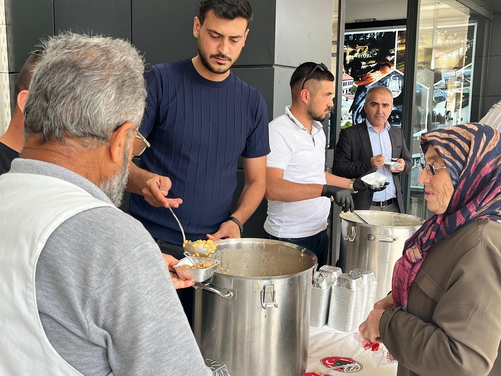 Başkan Esen’den Aşure Günü’nde Anlamlı İkram (8)