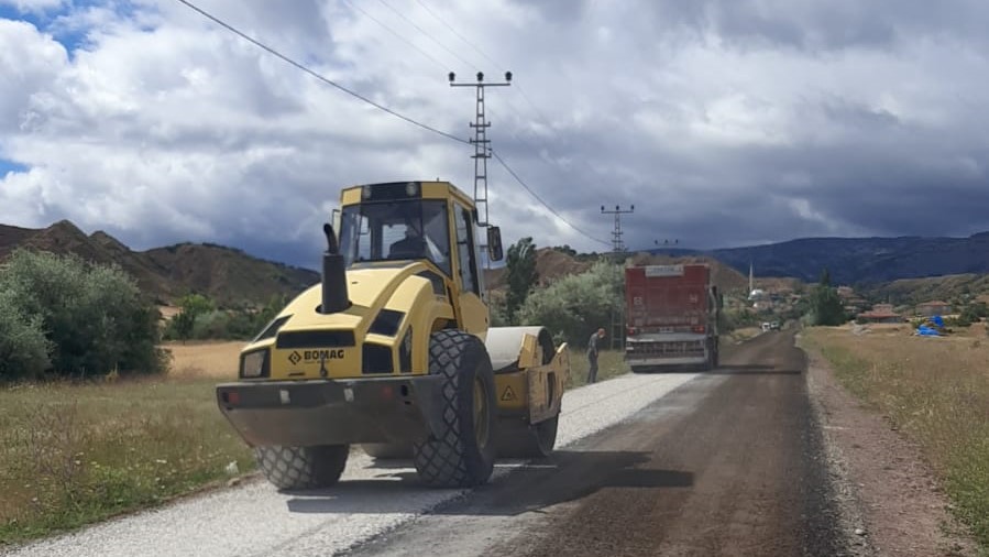 Çankırı Buğay Köyü Yoluna Sathi Kaplama Başladı Sıcak Asfalt 2026’Ya Kaldı (2)