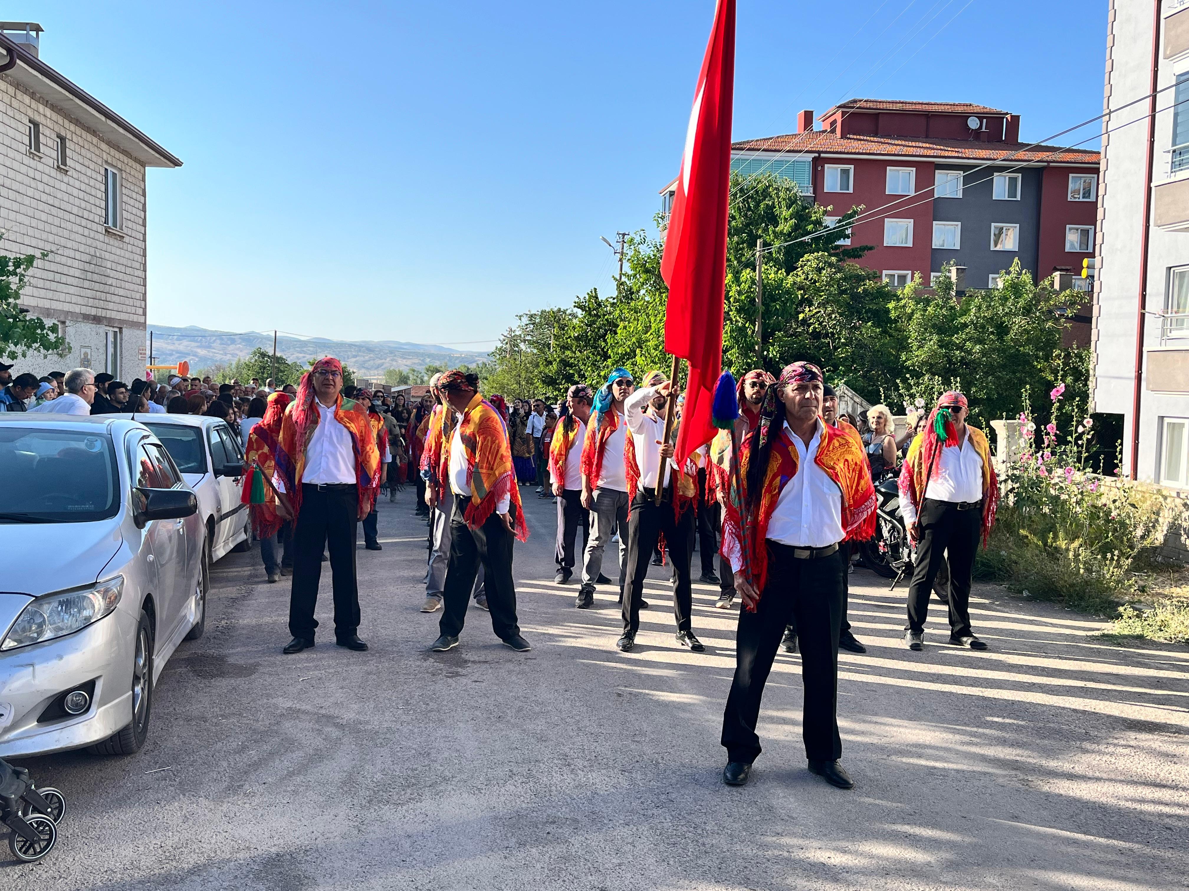 Çankırı Eldivan’da Seymen Geleneği Sokakta Yaşatıldı (1)