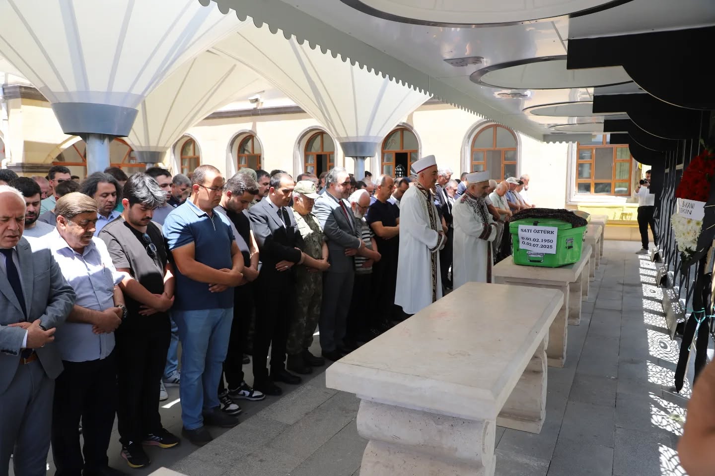 Çankırı Milli Eğitim Müdürü Öztürk Annesi Son Yolculuğuna Uğurlandı (1)