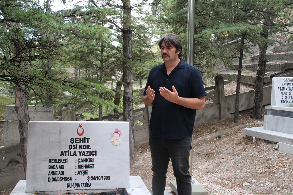 Çankırı’dan Yola Çıktı, Şehit Kabirlerini Onarıyor (7)