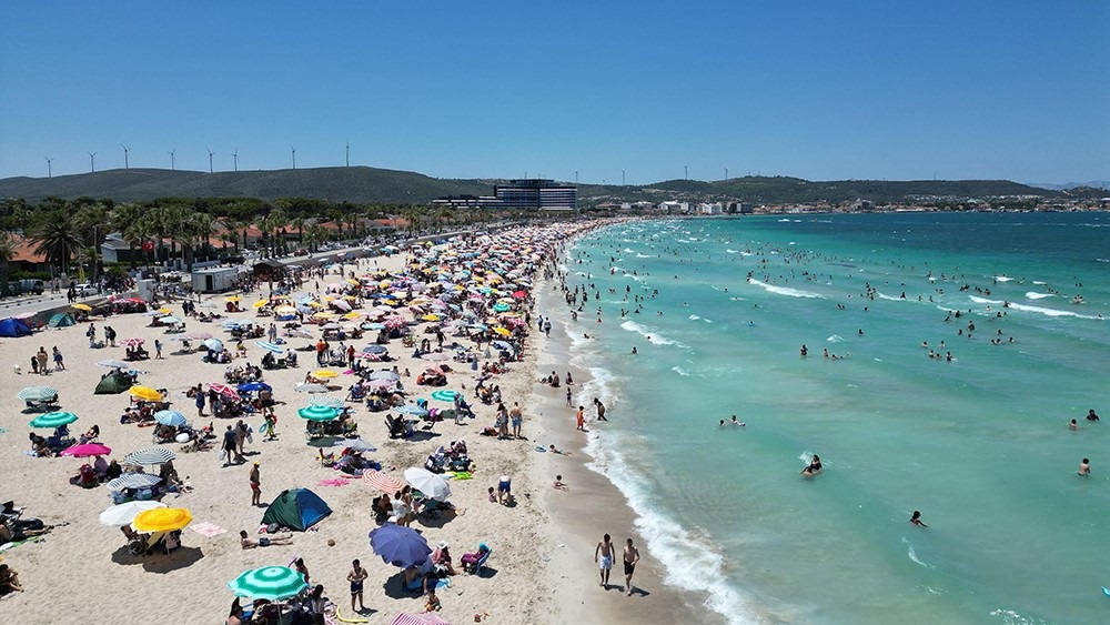 Çeşme'de Dayanışma Büyüyor Turizm Devam Ediyor (3)