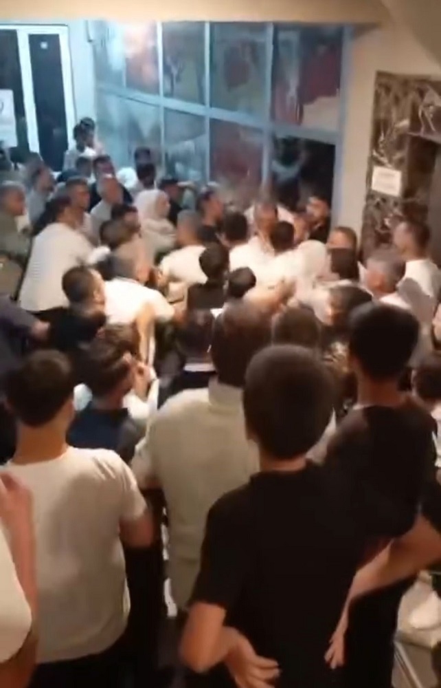 En Mutlu Gün Kavgayla Gölgelendi Düğünde Panik Anları (1)