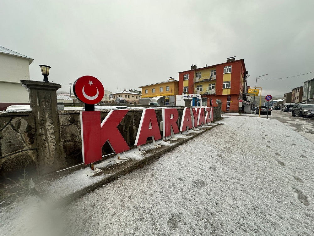 Erzurum Karayazı’da Dolu Yağışı Hayatı Olumsuz Etkiledi