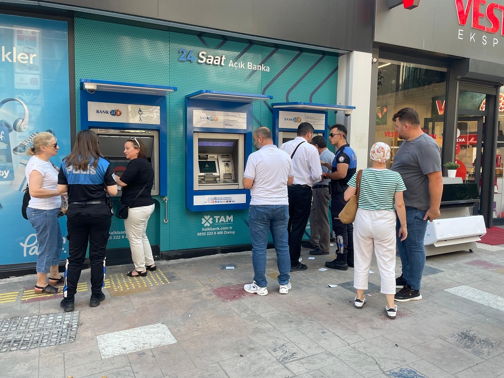 Karabük Polisi Telefon Dolandırıcılığına Karşı Vatandaşı Uyarıyor
