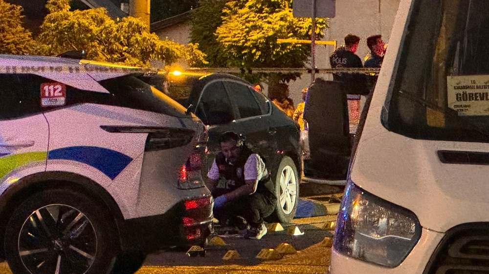 Karamürsel’de Kanlı Hesaplaşma Baba Oğul Sokakta Vurularak Öldürüldü (4)