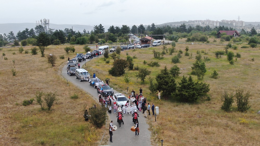 Kastamonu’da 22 Çocuk İçin Geleneksel Sünnet Şöleni Coşkusu (1)