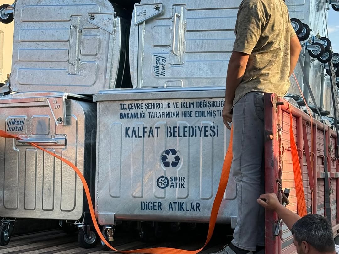 Kıymetli Hemşerilerimiz Kalfatımızı Daha Temiz Daha Yaşanılabilir Bir Hale Getirmek Için Canla B (1)