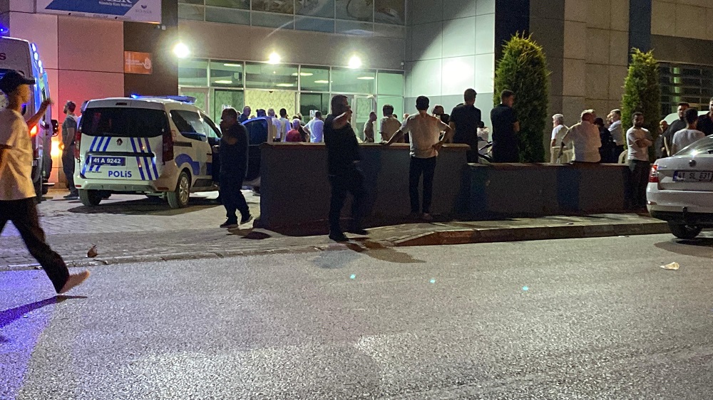 Kocaeli’de Düğünde “Oyun” Kavgası 5 Yaralı, 25 Gözaltı (3)