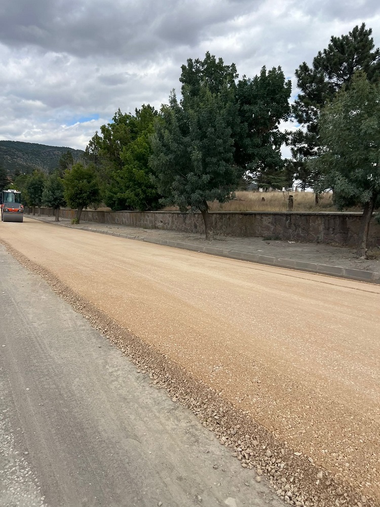 Korgun’da Yol Konforu Artıyor Asfaltlama Çalışmaları Başladı (6)