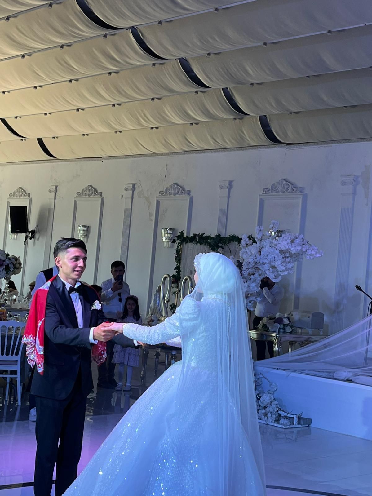 Kübra Ve İsmail Ömür Boyu Mutluluğa ‘Evet’ Dedi! (4)