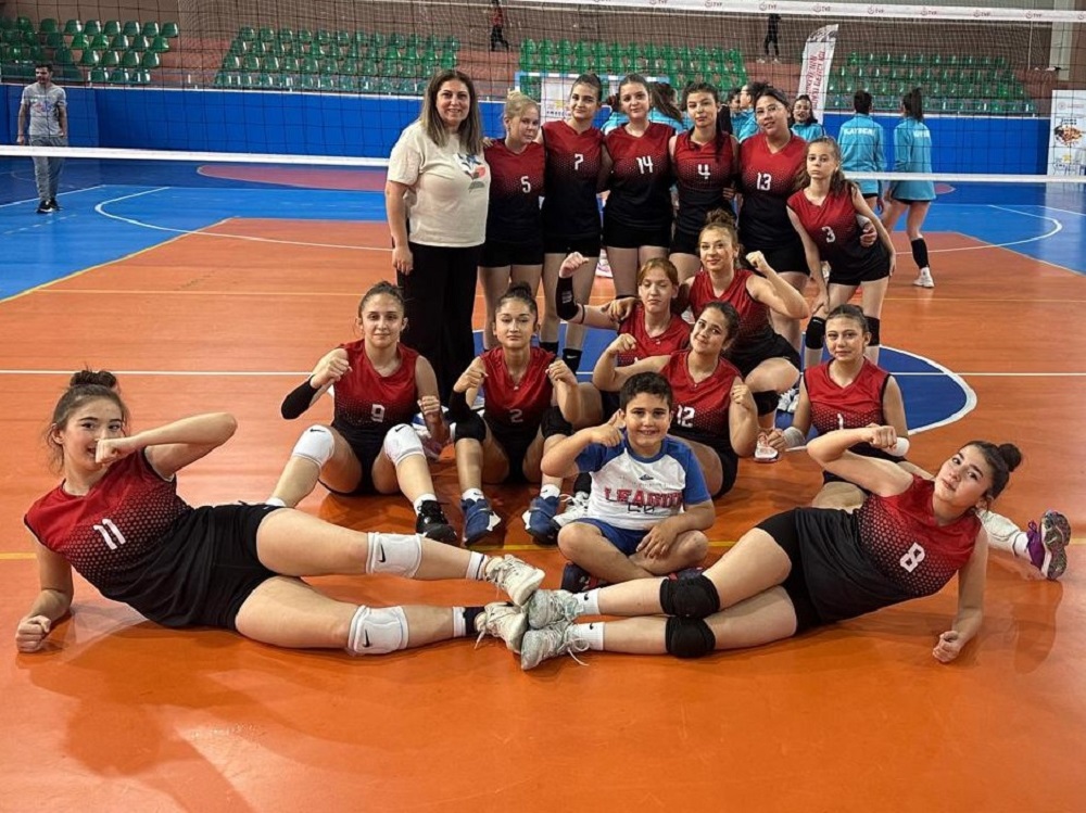 Nevşehir’de Fırtına Gibi Estiler Çankırı Kızları Yarı Finale Yükseldi (1)