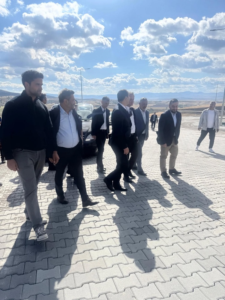 Orta Osb’de Altyapı Çalışmaları Sürüyor Protokol Üyeleri Sahada İncelemelerde Bulundu (3)