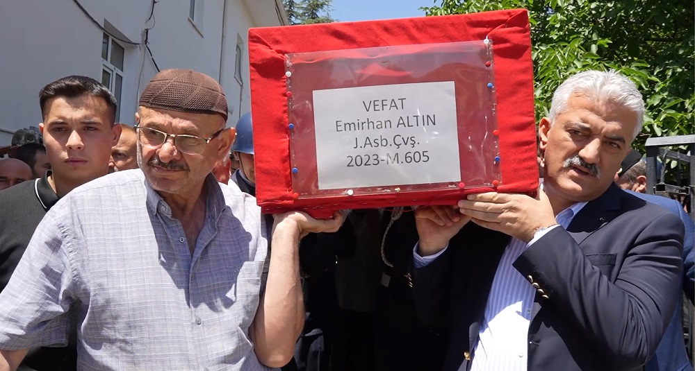 Şehit Astsubay Emirhan Altın Kırıkkale’de Son Yolculuğuna Uğurlandı (1)