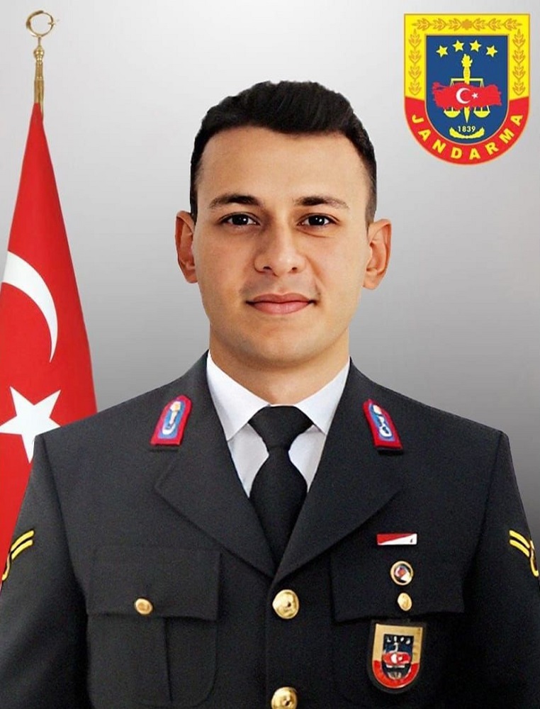 Şehit Astsubay Emirhan Altın Kırıkkale’de Son Yolculuğuna Uğurlandı (2)