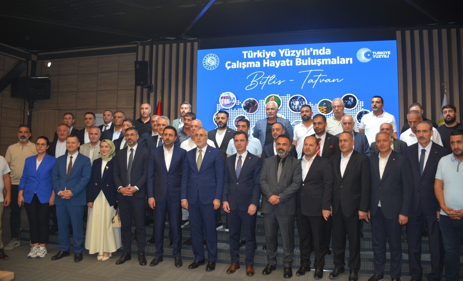 Vedat Işıkhan Bitlis’te Konuştu Ayrıştıkça Düşman Sevindi, Yan Yana Gelince Adalet Geldi (2)