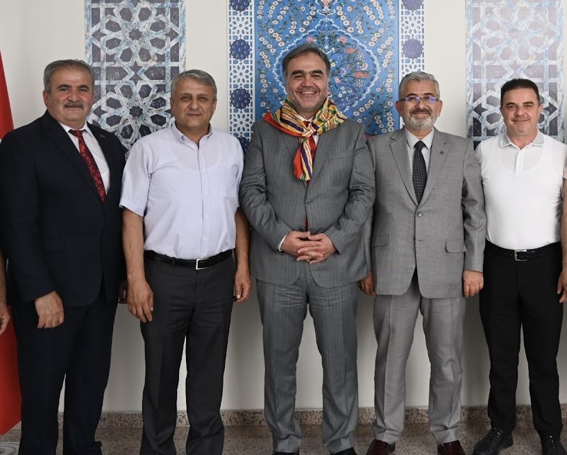 Yaren Kültürü Üniversite Ile Bütünleşiyor Rektör Karataş’a Ziyaret (3)