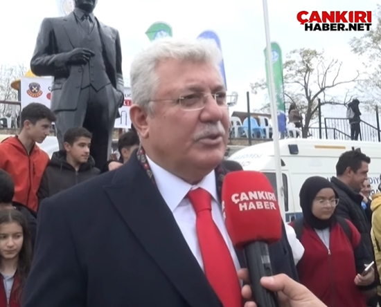 Çankırı Milletvekili M. Emin Akbaşoğlu Ecdadimiz Gi̇bi̇ Bi̇zde Çöpe Attik (1)