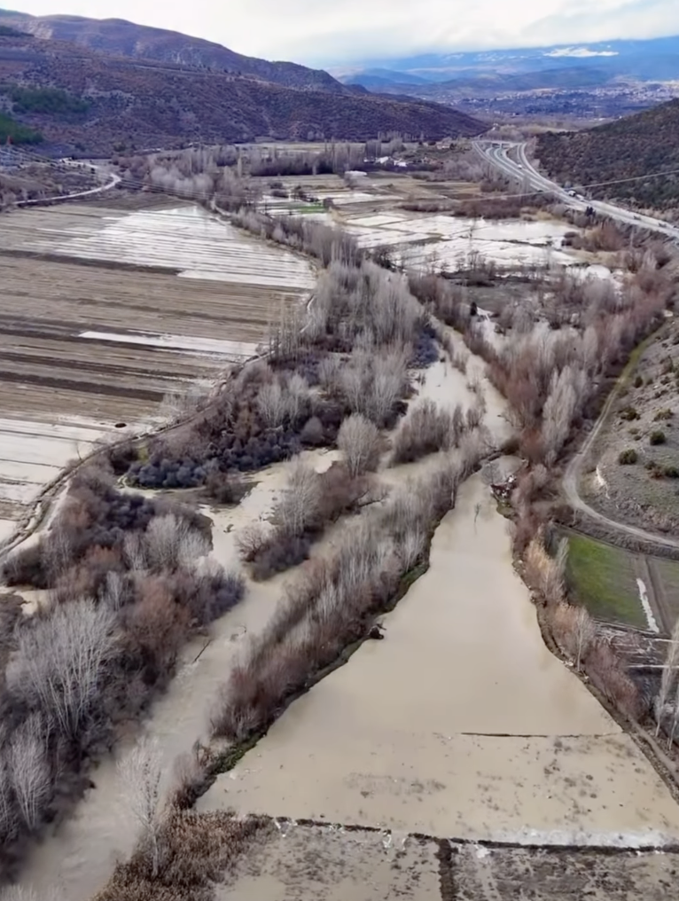 Ilgaz’da Devrez Çayı Taştı! Tarlalar Sular Altında!1