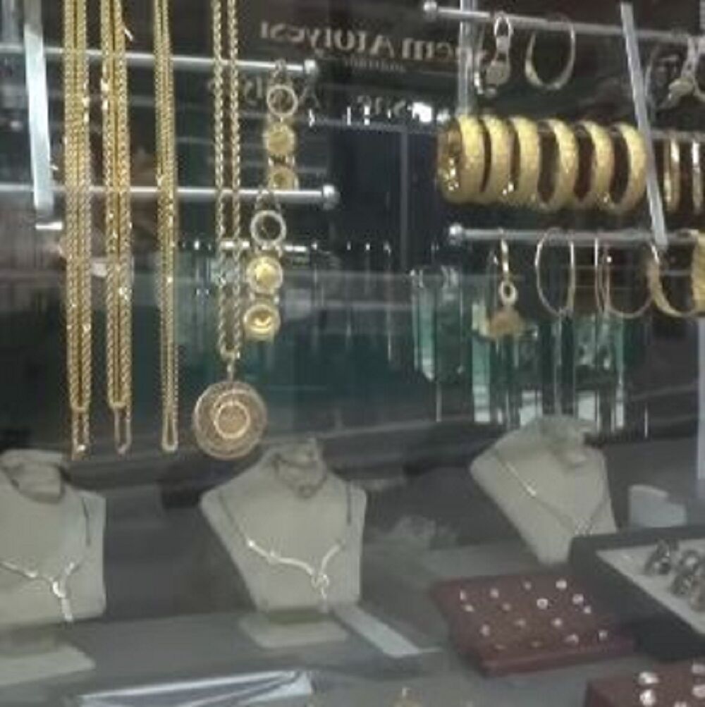 Kuyumcu İbrahim Bey “Vatandaş Artık Daha Çok Yatırım İçin Altın Alıyor” (2)