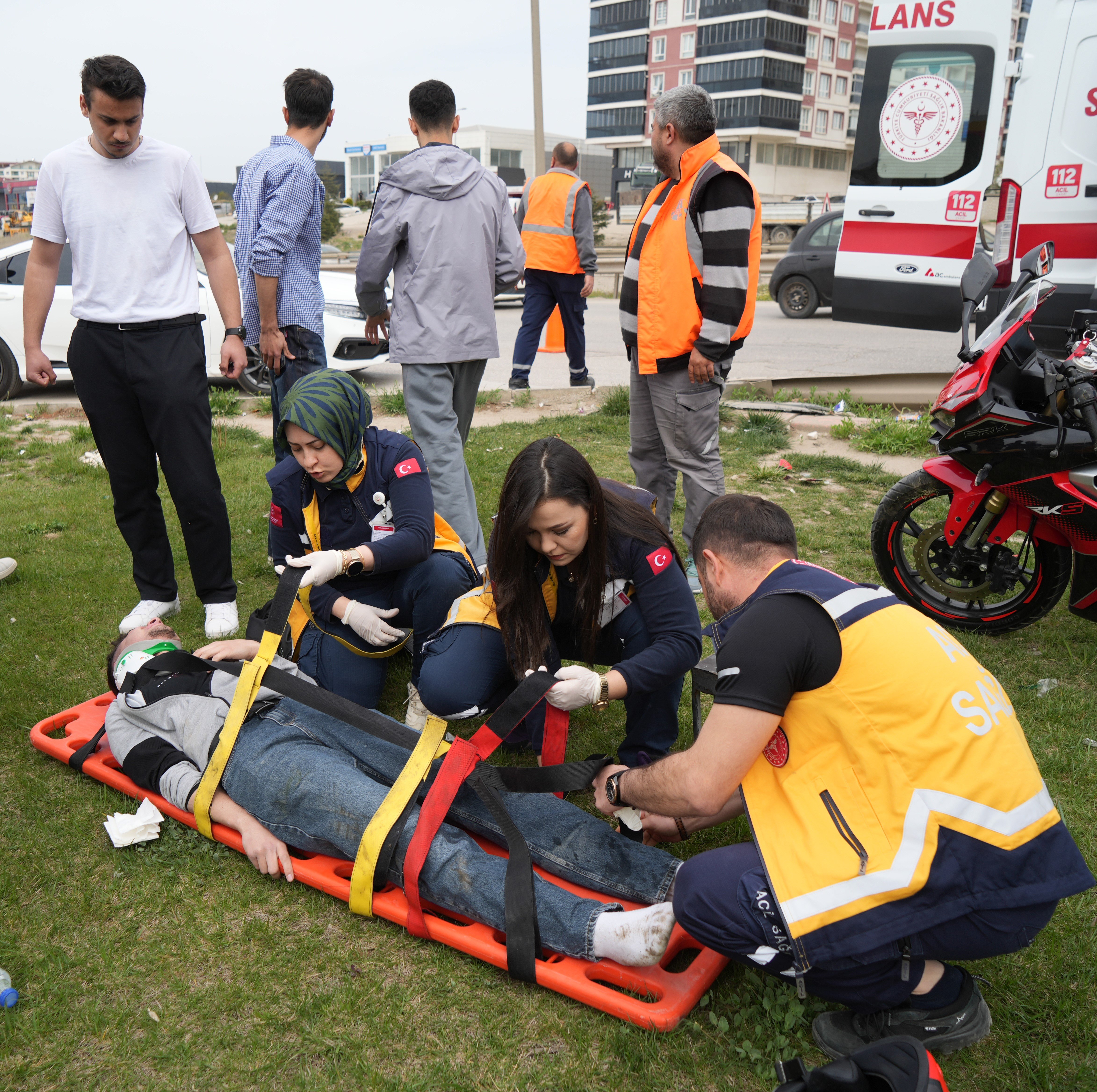 Motosiklete Çarptı, Araç Takla Attı!