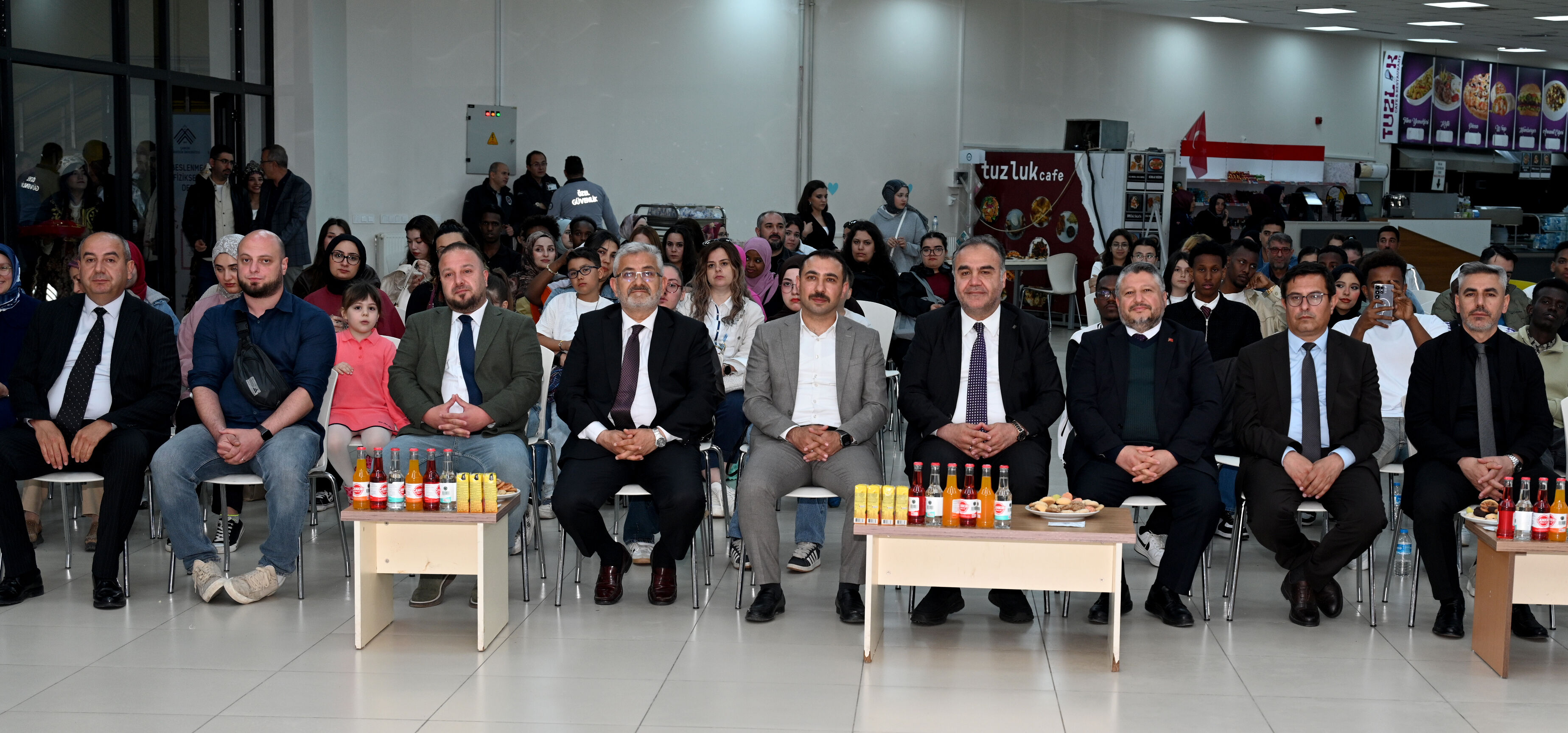 Çakü’de Kültürler Buluştu Geceye Renkli Görüntüler Damga Vurdu (9)