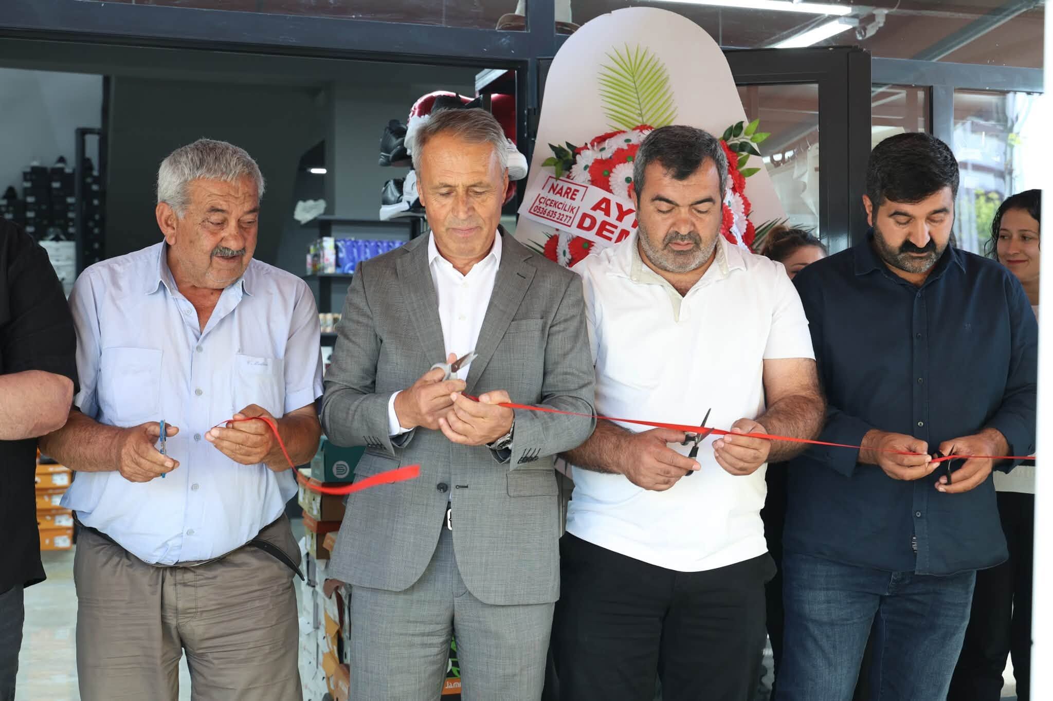 Çerkeş'te Esnafa Destek Sürüyor! Yeni Çarşı'da İki Yeni İşletme Kapılarını Açtı1