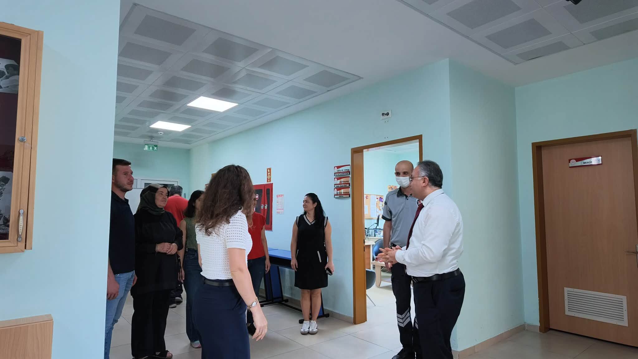 Çankırı’da Sinema Terapisi Buluşması! İl Sağlık Müdürü De Eşlik Etti (2)