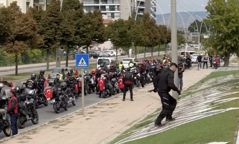 İstiklal Ruhuyla Yola Çıktılar! Motorcular Çankırı Şehitliği’ni Unutmadı2